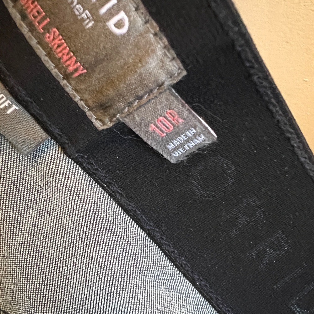 Torrid Bombshell Skinny Stretch Dark Wash Super Soft Jeans 10 Reg. - Picture 10 of 14